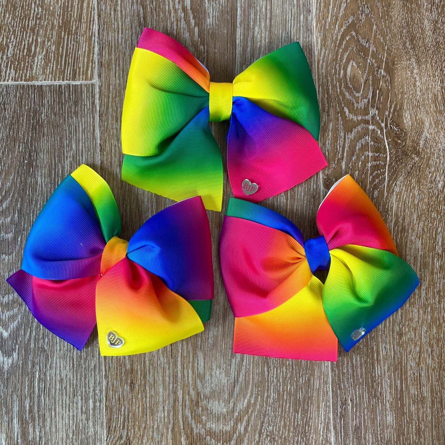 Large Physie Bows